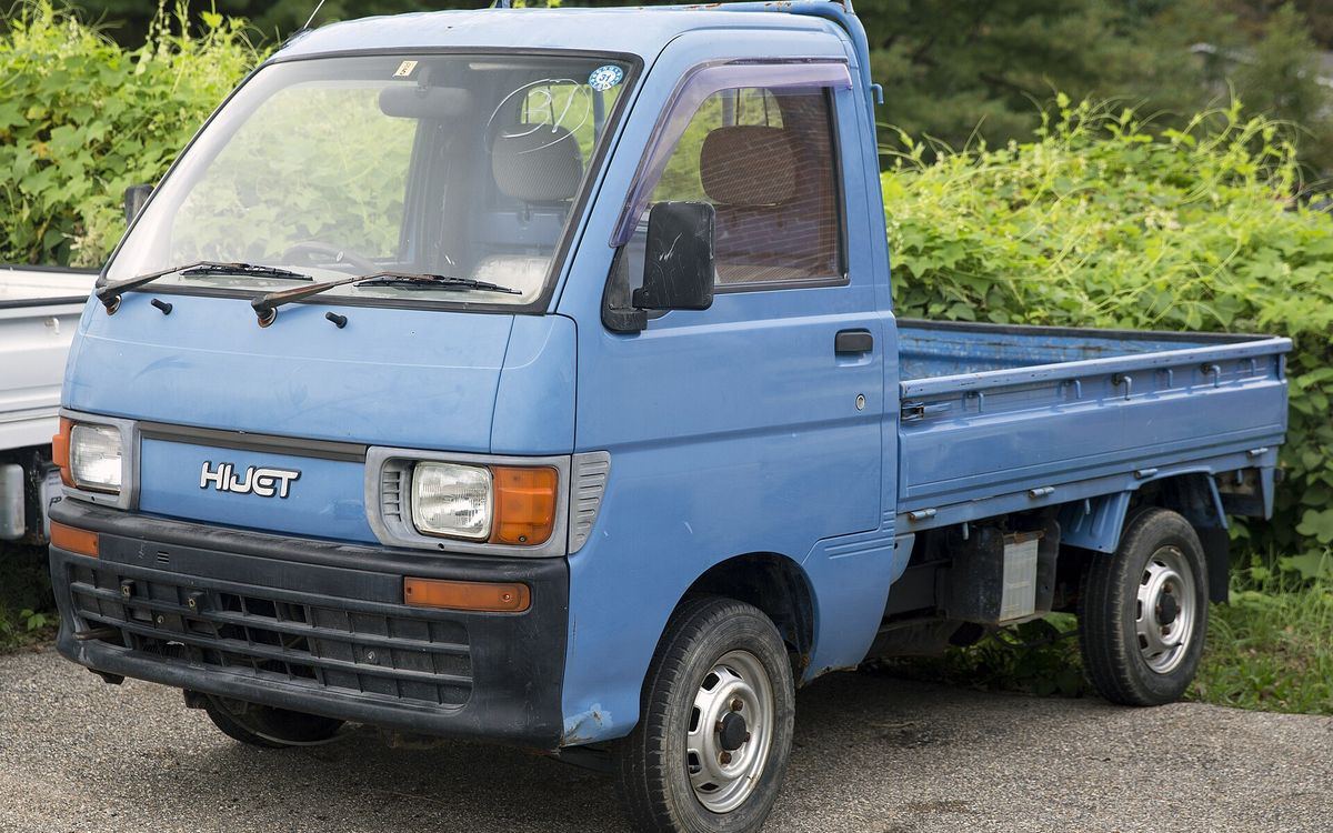 Daihatsu Hijet 4WD kei truck for USA import